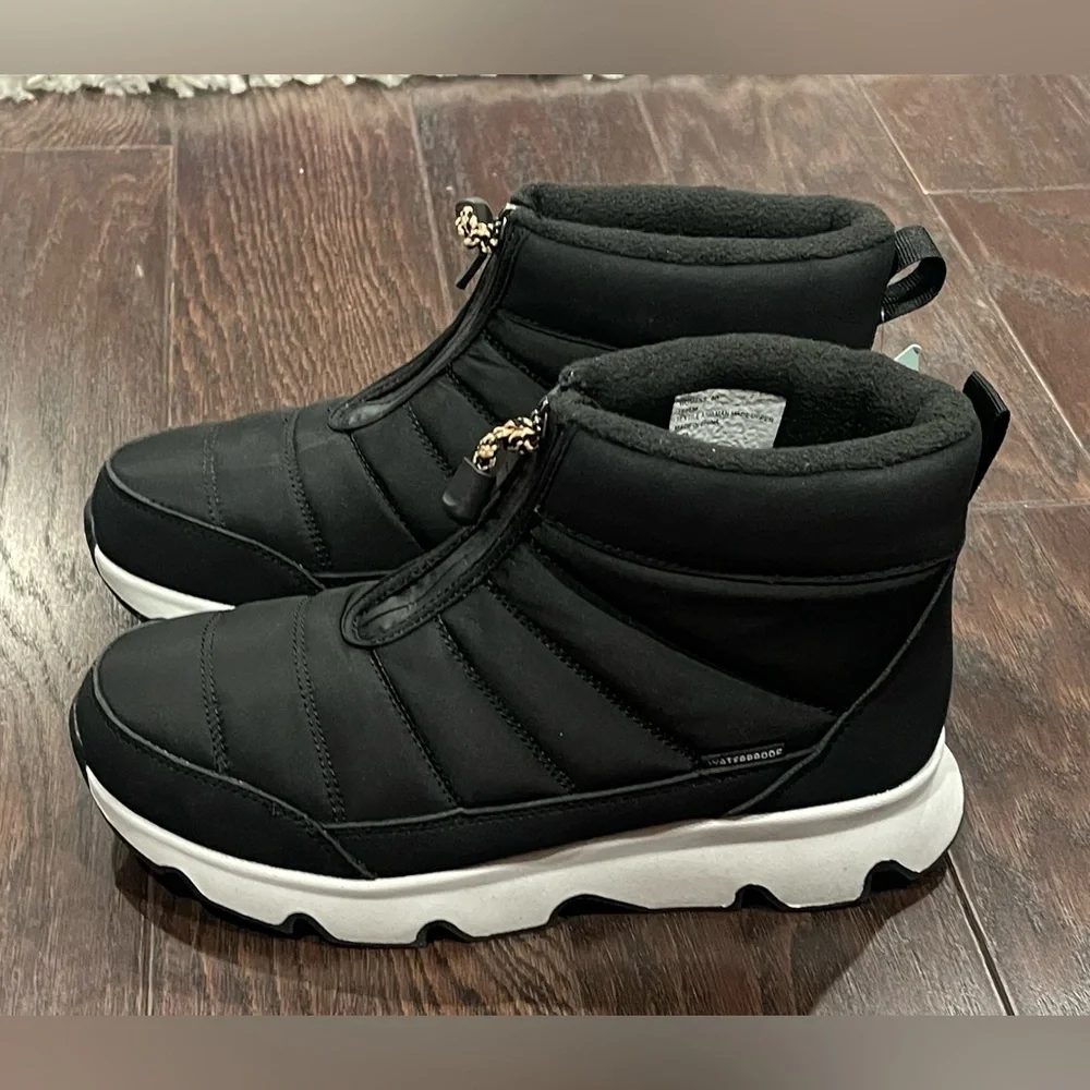 Magellan Outdoors Women Black Quilted Snow Waterproof Size 8 B NEW
